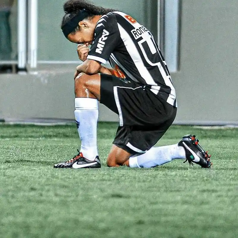 在激烈竞争 在激烈竞争