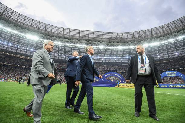 不断超越自 不断超越自